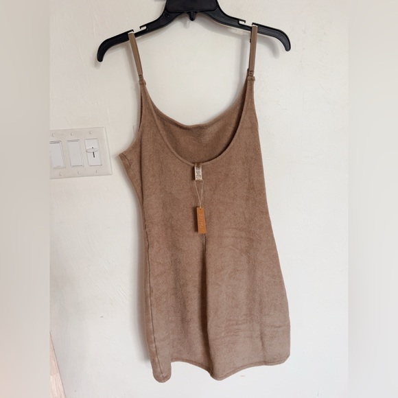 SKIMS NWT TERRY SLIP DRESS DESERT - Picture 7 of 7